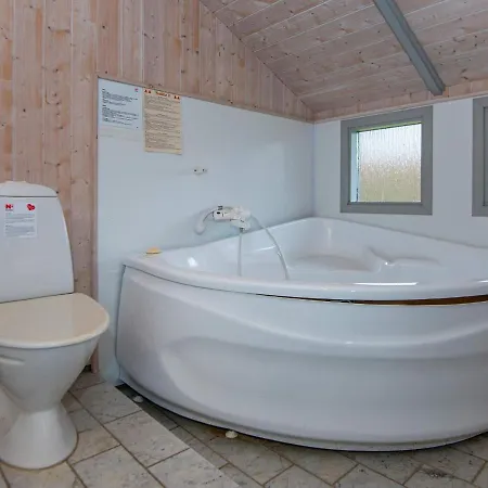 Four-bedroom In Sydals 4 *