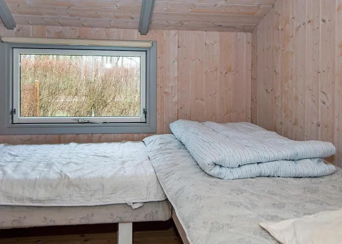 Tranquil Retreat In Mommark - By Traum * Viboge