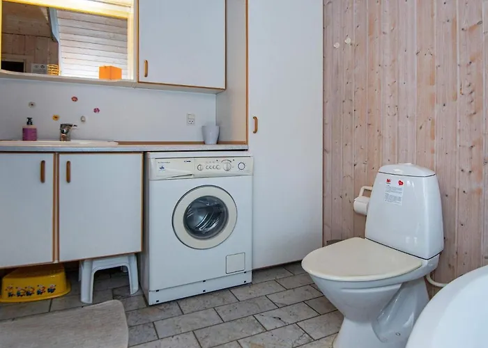 Tranquil Retreat In Mommark - By Traum *