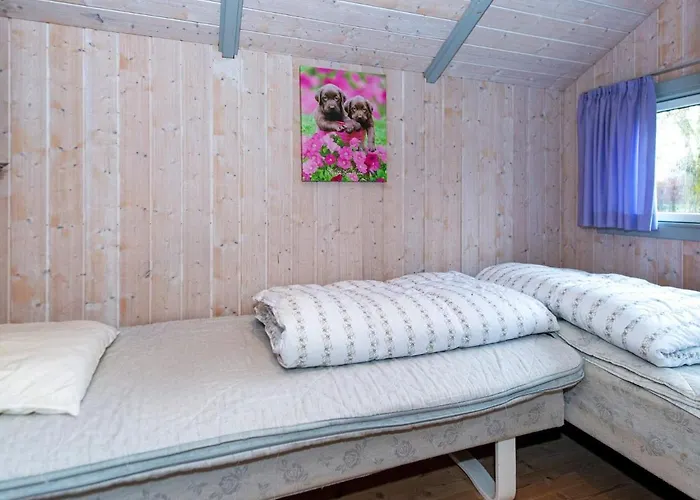 Tranquil Retreat In Mommark - By Traum *